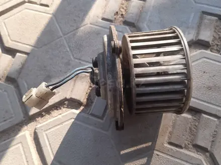 Моторчик печки ниссан микра к10 за 15 000 тг. в Байсерке – фото 2