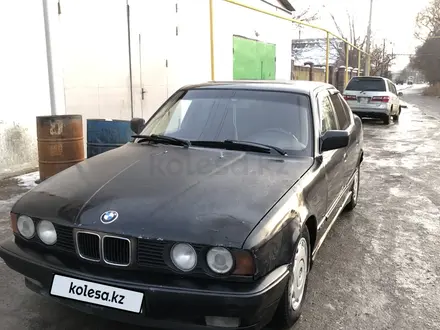 BMW 520 1991 года за 1 400 000 тг. в Алматы – фото 2