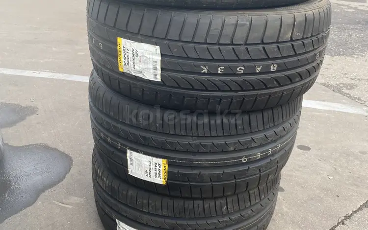 245/40/20 и 275/35/20 dunlop лето за 550 000 тг. в Алматы