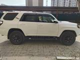 Toyota 4Runner 2017 годаүшін17 500 000 тг. в Актобе – фото 4