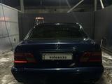 Mercedes-Benz E 280 1996 года за 2 650 000 тг. в Павлодар – фото 4