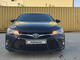 Toyota Camry 2015 годаfor8 900 000 тг. в Актобе