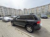 Volkswagen Touareg 2004 года за 3 200 000 тг. в Талдыкорган – фото 2