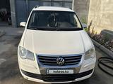 Volkswagen Touran 2008 года за 3 500 000 тг. в Шымкент