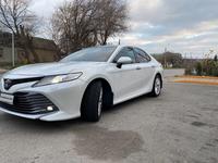 Toyota Camry 2018 года за 14 500 000 тг. в Тараз