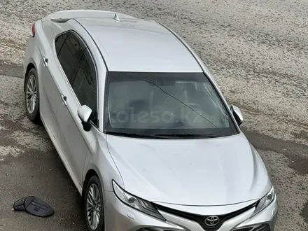 Toyota Camry 2018 года за 14 500 000 тг. в Актау – фото 6