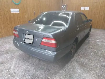 Nissan Bluebird 1999 года за 980 000 тг. в Усть-Каменогорск – фото 3