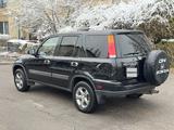 Honda CR-V 2000 годаfor3 800 000 тг. в Алматы – фото 3