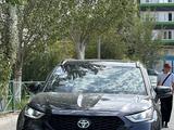 Toyota Highlander 2021 года за 25 800 000 тг. в Шымкент – фото 4