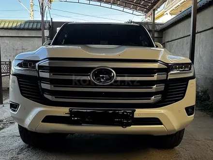Toyota Land Cruiser 2024 года за 57 000 000 тг. в Шымкент