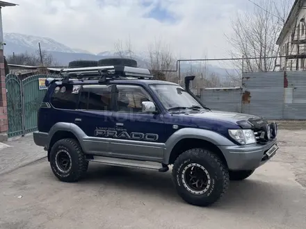 Toyota Land Cruiser Prado 1997 года за 8 000 000 тг. в Алматы – фото 15