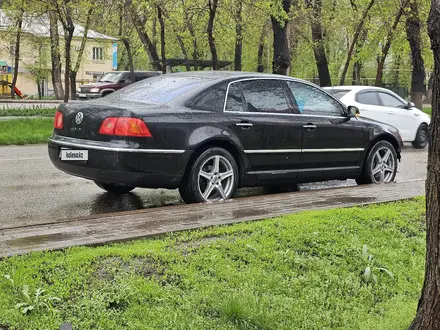 Volkswagen Phaeton 2002 года за 3 500 000 тг. в Алматы – фото 11