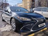 Lexus ES 250 2018 годаүшін18 400 000 тг. в Алматы