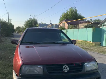 Volkswagen Vento 1992 года за 1 000 000 тг. в Шымкент – фото 4