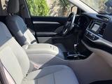 Toyota Highlander 2014 года за 12 300 000 тг. в Алматы