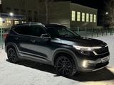 Kia Seltos 2022 годаfor11 750 000 тг. в Уральск