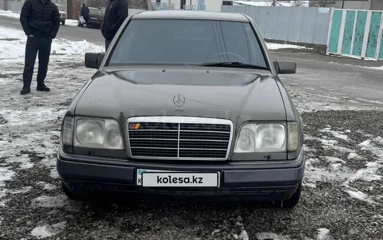 Mercedes-Benz E 220 1995 года за 1 500 000 тг. в Тараз