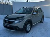 Renault Sandero Stepway 2014 года за 3 800 000 тг. в Караганда – фото 4