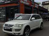 Volkswagen Touareg 2007 года за 6 500 000 тг. в Алматы