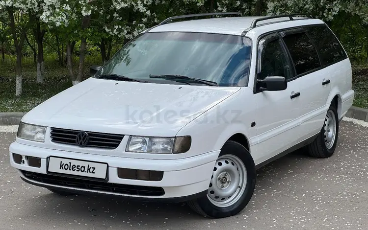 Volkswagen Passat 1995 годаүшін2 100 000 тг. в Кокшетау