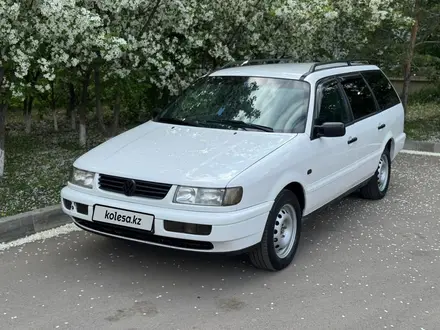 Volkswagen Passat 1995 года за 2 100 000 тг. в Кокшетау – фото 5