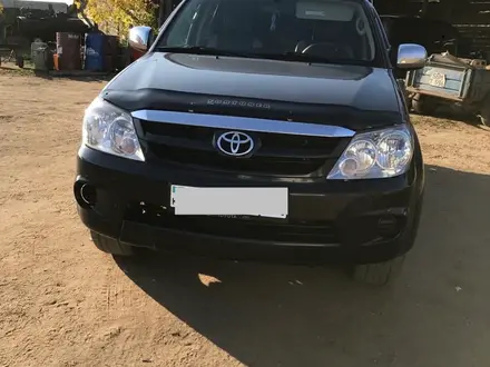 Toyota Fortuner 2006 года за 8 300 000 тг. в Павлодар – фото 2