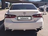 Toyota Camry 2022 годаүшін11 000 000 тг. в Астана – фото 3