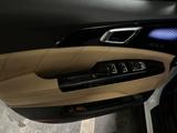 Kia Carnival 2021 года за 22 000 000 тг. в Алматы – фото 5