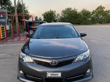 Toyota Camry 2013 года за 5 800 000 тг. в Алматы