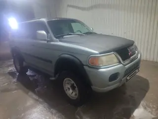Mitsubishi Montero Sport