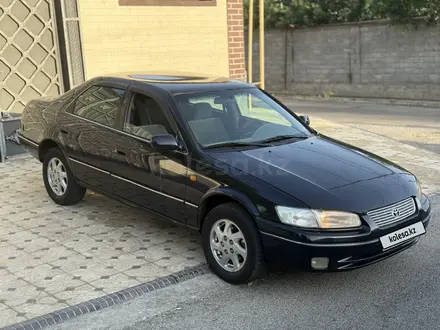 Toyota Camry 1997 года за 3 050 000 тг. в Шымкент – фото 3