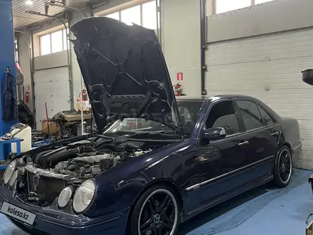 Mercedes-Benz E 55 AMG 1995 года за 4 700 000 тг. в Алматы – фото 11