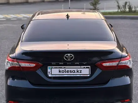 Toyota Camry 2019 года за 13 500 000 тг. в Шымкент – фото 5