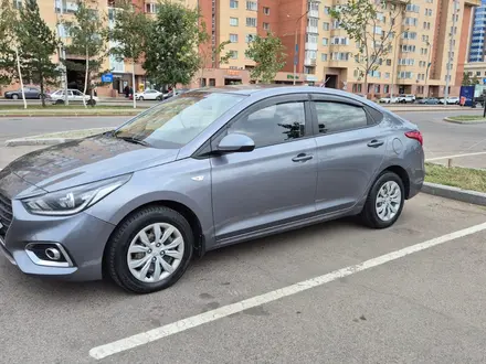 Hyundai Accent 2019 года за 6 633 937 тг. в Астана