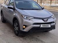 Toyota RAV4 2017 годаүшін9 900 000 тг. в Атырау