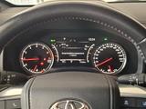 Toyota Land Cruiser 2023 года за 58 000 000 тг. в Шымкент – фото 2