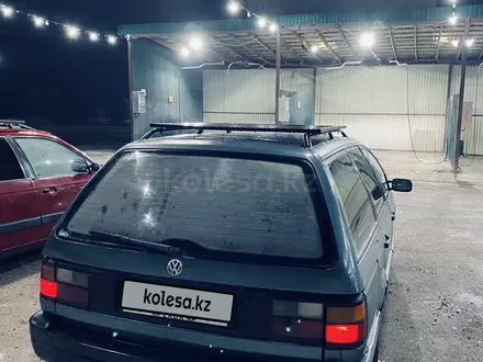 Volkswagen Passat 1988 года за 950 000 тг. в Тараз – фото 3