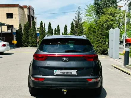 Kia Sportage 2018 года за 8 200 000 тг. в Алматы – фото 4