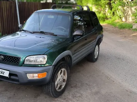 Toyota RAV4 1998 года за 3 700 000 тг. в Алматы – фото 4