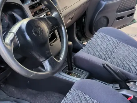 Toyota RAV4 1998 года за 3 700 000 тг. в Алматы – фото 12