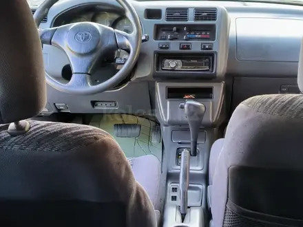 Toyota RAV4 1998 года за 3 700 000 тг. в Алматы – фото 14