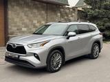 Toyota Highlander 2022 годаүшін23 700 000 тг. в Алматы