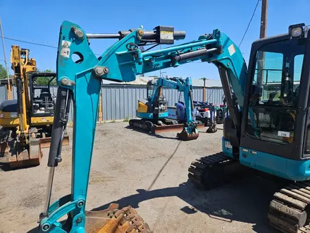 Kubota  RX-406 глубина копания 3.3 м 4т кабина 2012 года за 14 300 000 тг. в Алматы – фото 7