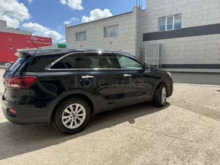 Kia Sorento 2019 года за 11 500 000 тг. в Астана – фото 8