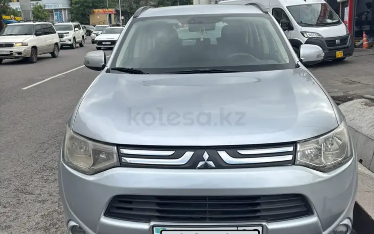 Mitsubishi Outlander 2013 года за 6 000 000 тг. в Алматы