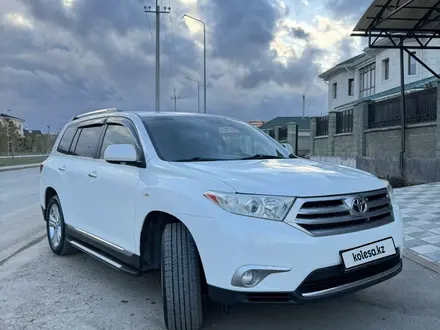 Toyota Highlander 2013 года за 13 900 000 тг. в Астана – фото 2