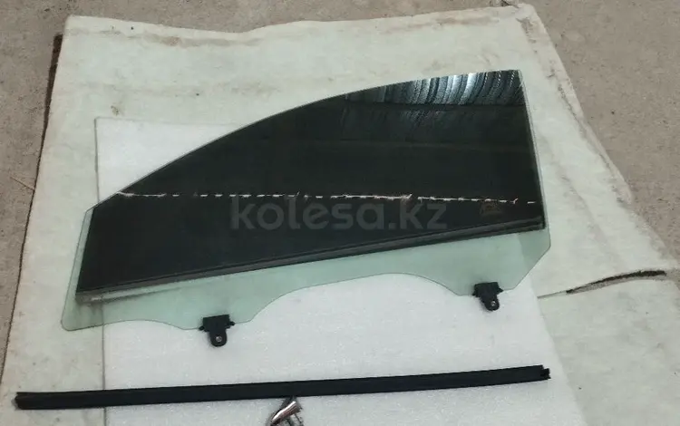 Стекло двери на Kia Sportage 2010-2016 за 25 000 тг. в Алматы