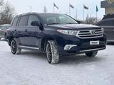 Toyota Highlander 2012 года за 8 600 000 тг. в Актобе – фото 2