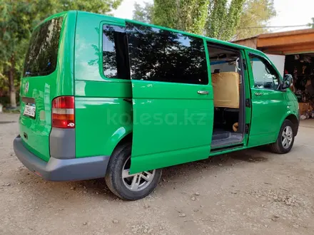 Volkswagen Caravelle 2004 года за 6 700 000 тг. в Жезказган – фото 4