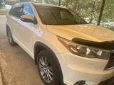 Toyota Highlander 2014 года за 13 400 000 тг. в Астана